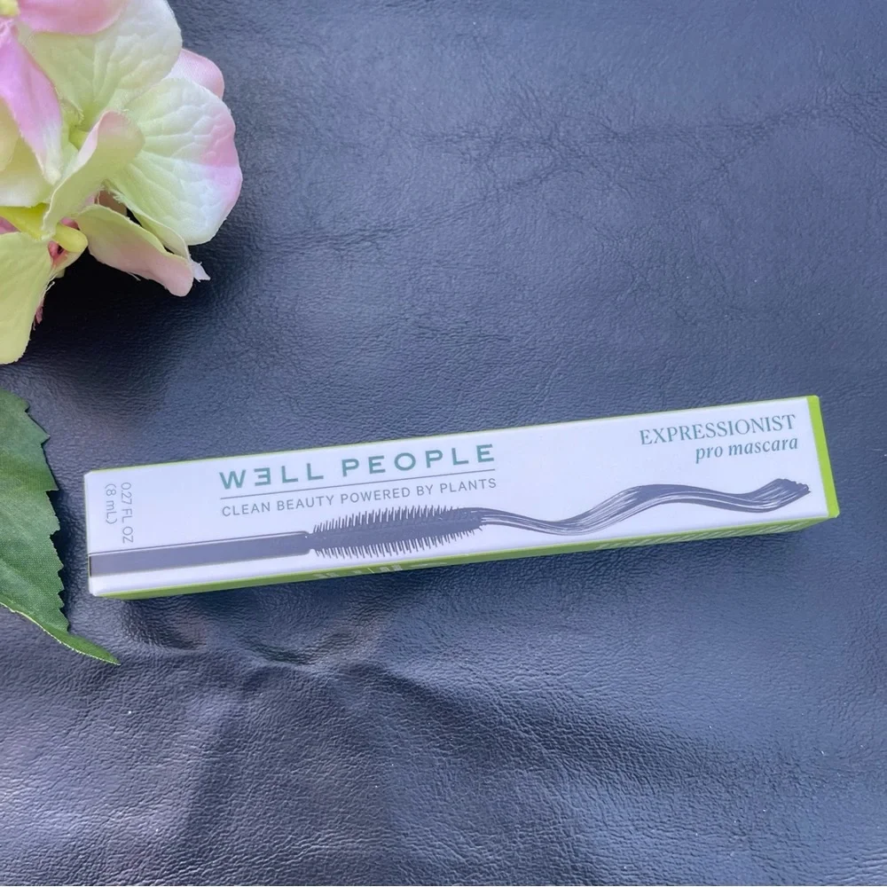 W3LL PEOPLE Expressionist Pro Mascara in Pro Black 8 ml.